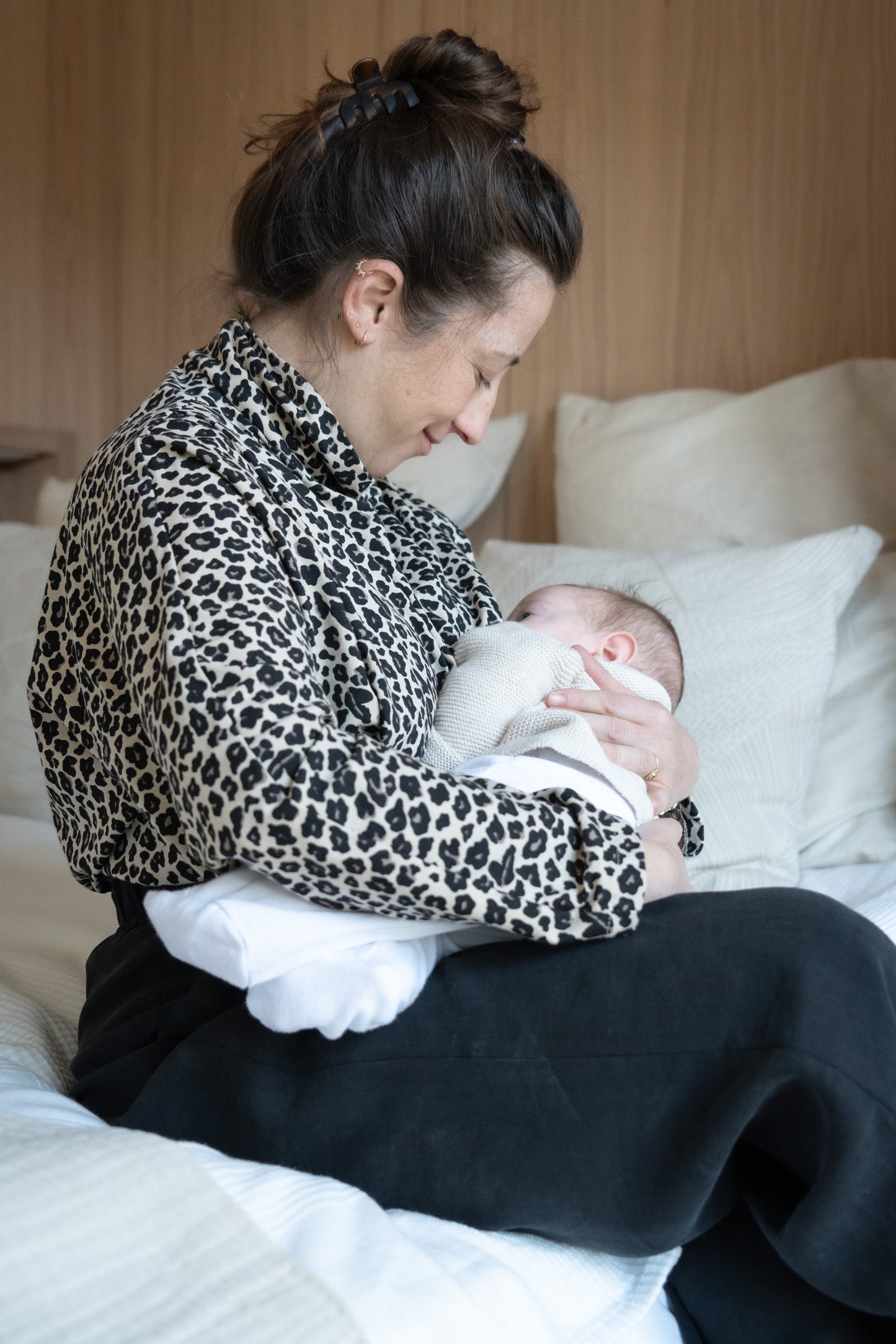 Leopard nursing turtleneck
