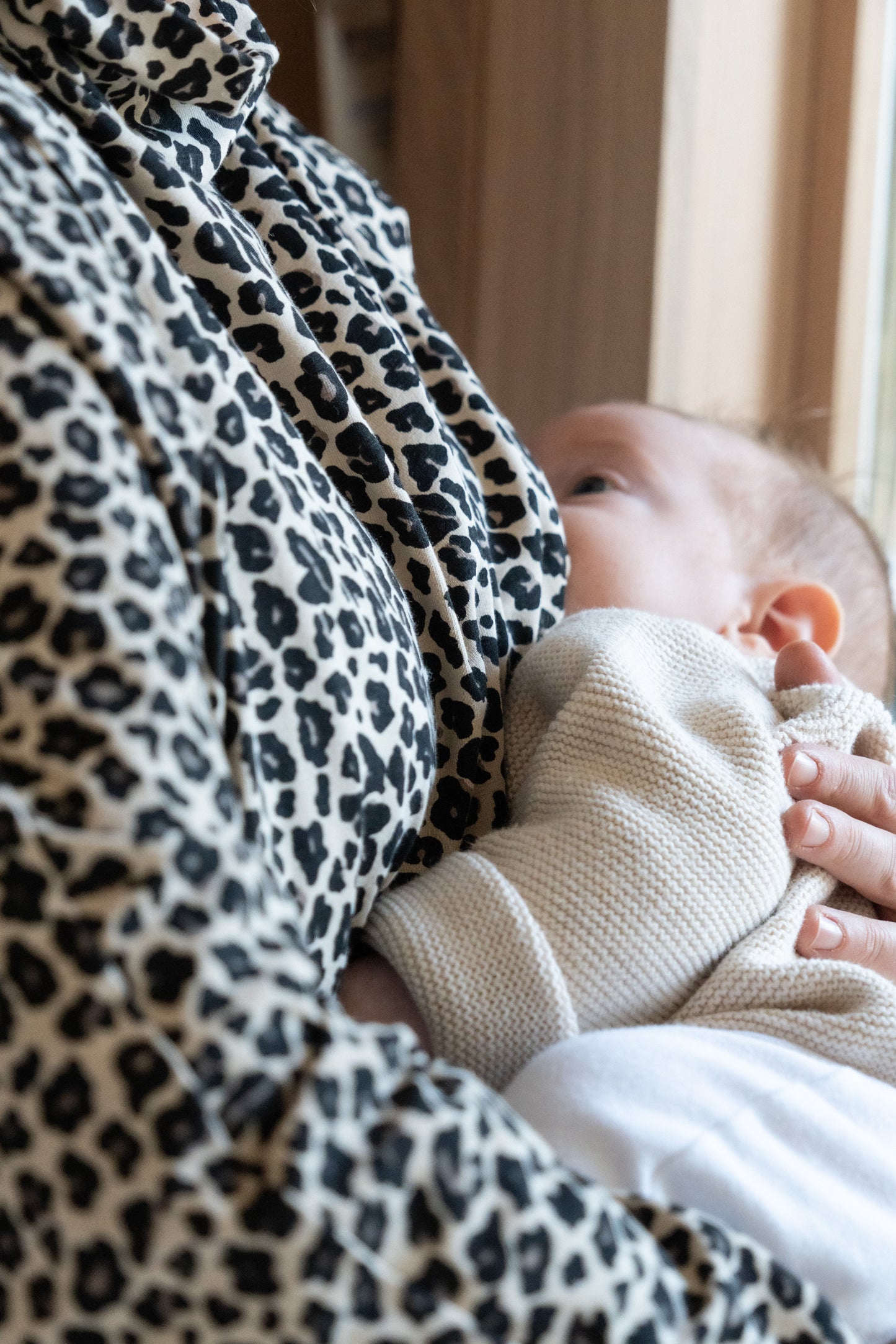 Leopard nursing turtleneck