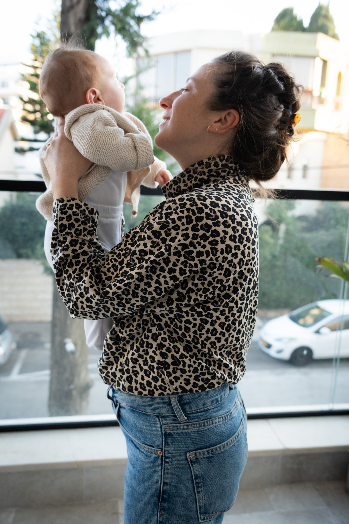 Leopard nursing turtleneck