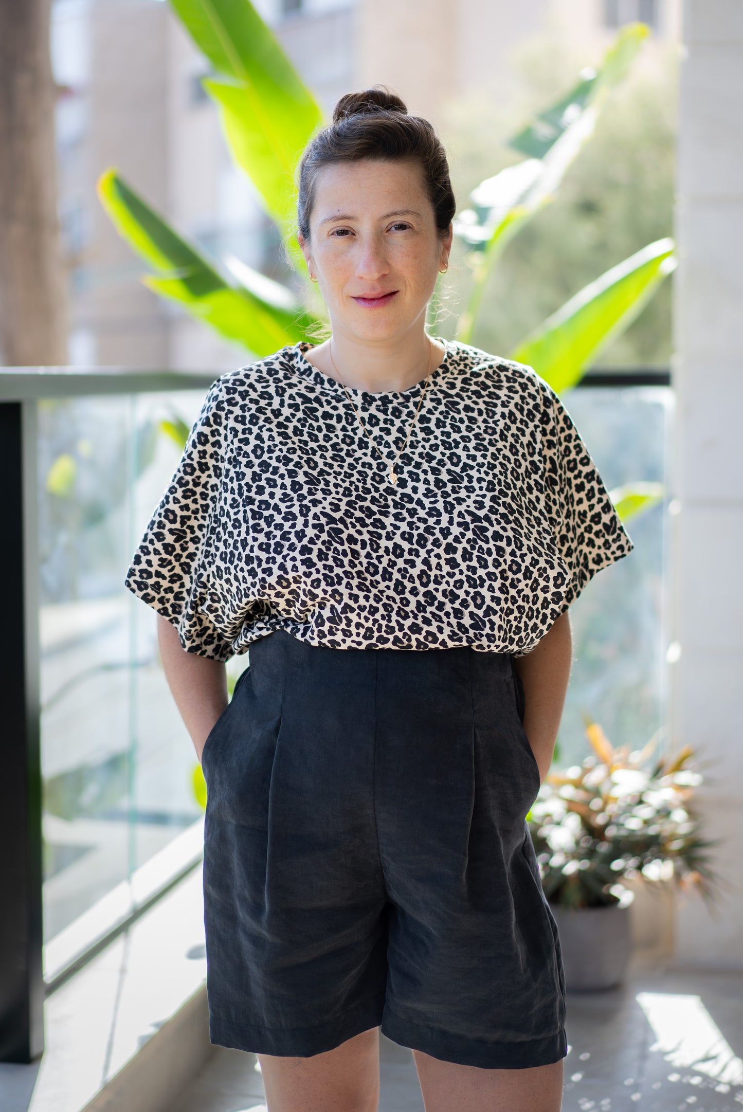 Leopard print nursing tee