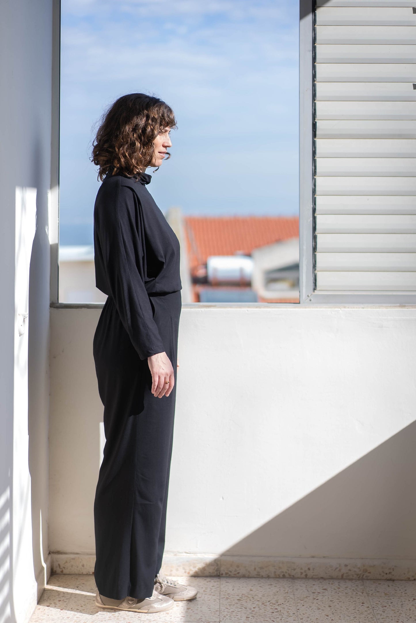 Black viscose pants